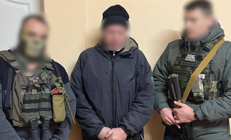 Двох херсонських колаборантів засудили до 12 років ув'язнення за роботу на ворога
