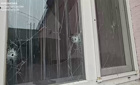 На Херсонщині окупанти завдали ударів по житлових будинках, критичній та соціальній інфраструктурі