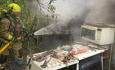 Під час гасіння пожежі у Черняхові на Кагарличчині, Обухівські рятувальники виявили тіло чоловіка