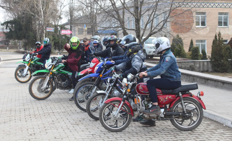 Мотозліт у Городку: юні городоччани відкрили мотосезон (Фото)