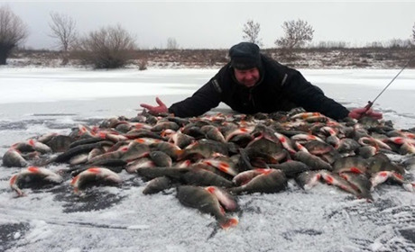 Зібралися на риболовлю? Будьте обережні: тонка крига! 