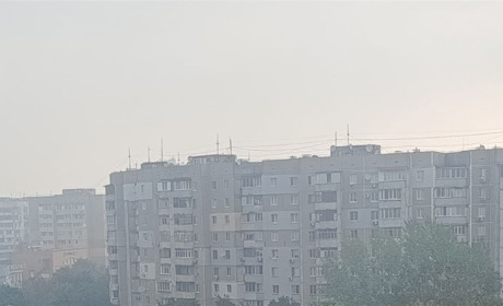Херсонська ОВА заперечила радіацію в місті: сморід пов’язали з обстрілами