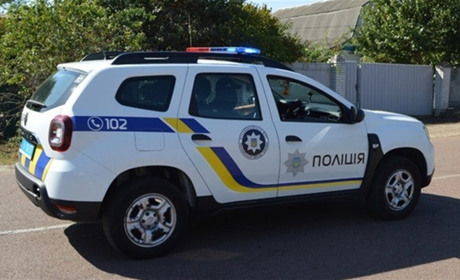 На Переяславщині чоловік і жінка сварилися із сусідами: хроніка поліції