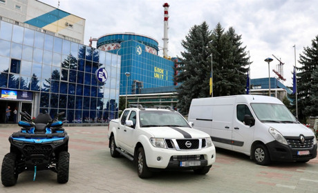 Транспорт для передової: атомники продовжують підтримувати захисників