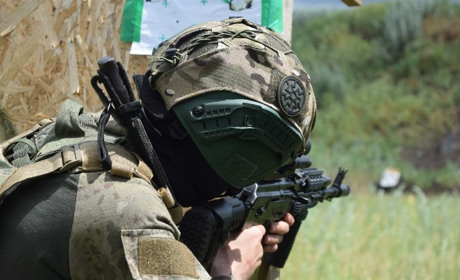 Розвідники "тридцятки" на полігоні шліфують навички стрільби