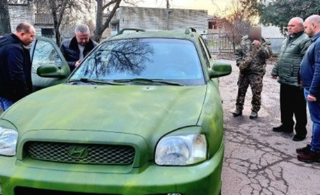 Захисникам передали черговий автомобіль