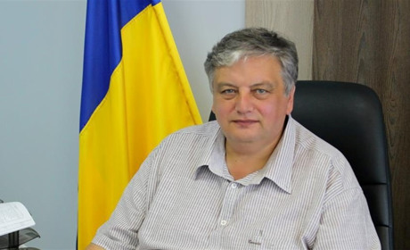 У будівлі Нетішинської міської ради проводять обшуки: чим це викликано?