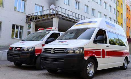 Тростянець отримав від Тайваню дві автівки: що це за машини та де працюватимуть