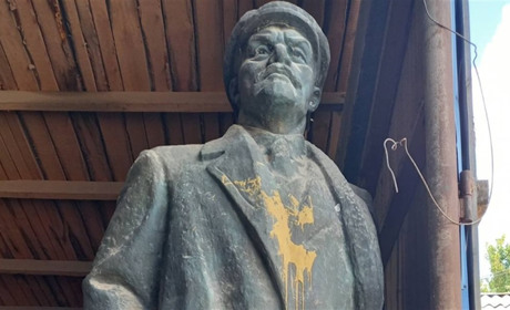 На Полтавщині продали бронзового Леніна за майже мільйон гривень