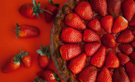 Сезон полуниці: що приготувати з цієї ягоди — п'ять не банальних рецептів від Сватове.City