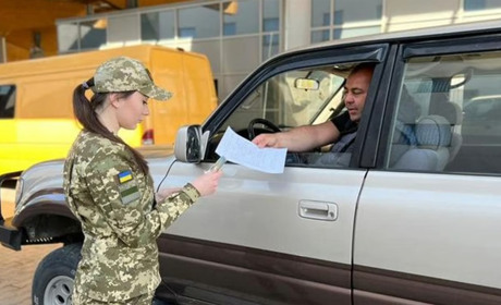 Понад 12 тисяч чоловіків отримали дозвіл від Житомирської ОВА на виїзд за кордон за системою "Шлях"