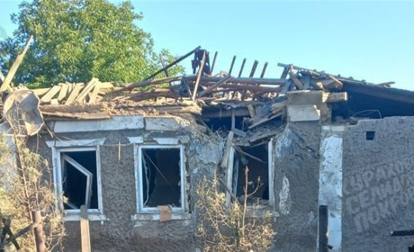 Російські окупанти обстріляли селища Гірник та Гостре. Влучили в приватний сектор