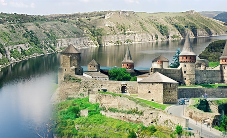 Фортеця, каньйони та місця сили Поділля. Хмельничан запрошують у ще одну захоплюючу подорож