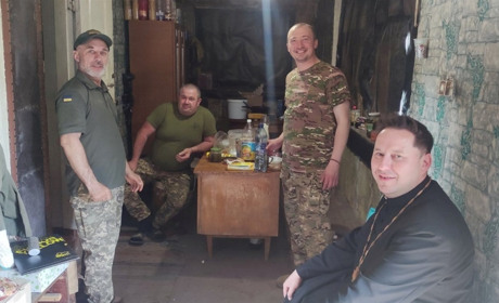 Він обрав шлях — допомагати народу сусідньої держави. Історія польського священника Павла Станяшека