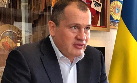 Подарунки влади до Дня місцевого самоврядування – скорочення фінансування, тиск та централізація