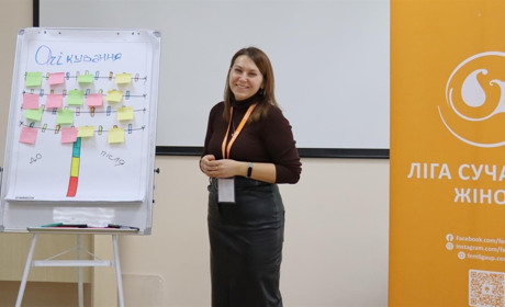 Безпечний простір для жінок та дівчат: у Тростянці пройшов тренінг із запобігання насильству