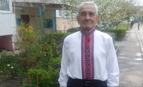 Старокостянтинівець Микола Ярошенко зустрічає 90-ту весну: "Якби я міг, я б взяв до рук зброю!"