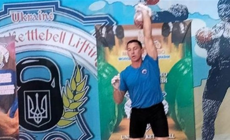 Поліцейський з Чернігівщини став призером на Чемпіонаті України з гирьового спорту: яке місце посів