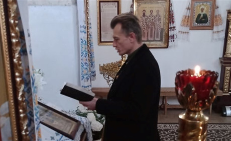 Настоятель Храму Святої Тройці отець Степан: моліться і ставайте у стрій захисників!