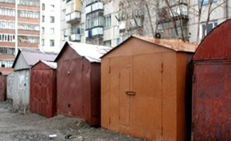 Нових торговельних точок і гаражів біля багатоповерхівок у Покровську поки що не будуватимуть