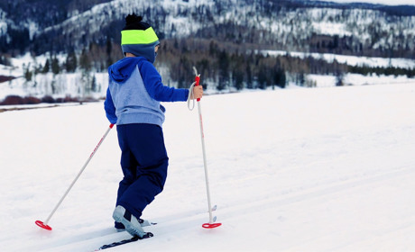 ТОП 3 лучших и недорогих моделей детских лыж на конец 2020 года