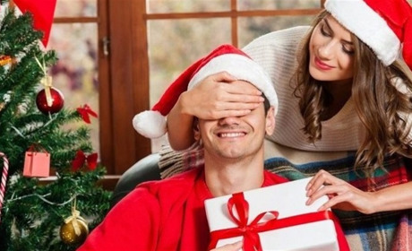 Ідеї для подарунків на Новий Рік та Різдво для всієї сім'ї: що і де придбати