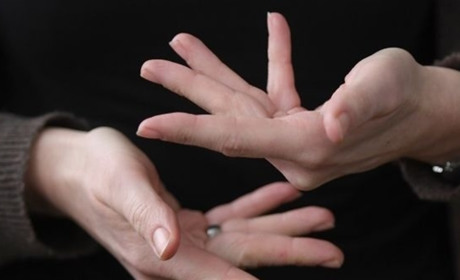 У Шостці в податковій службі запровадили послугу перекладу жестовою мовою