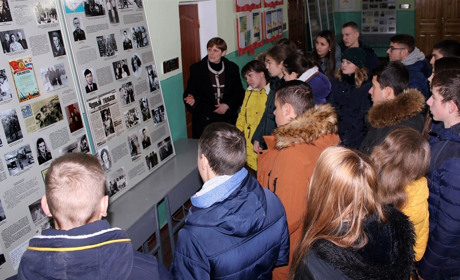 У Гущинцях вшанували пам'ять героїв, які загинули у двох війнах - в Афганістані та на Сході України