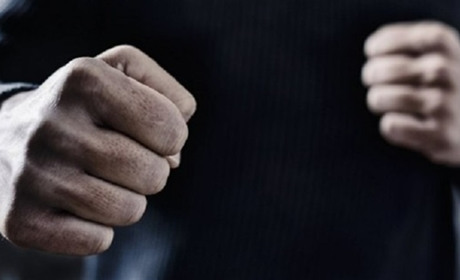 Побив знайомого кулаками до смерті: 23-річному жителю Білопільщини повідомили про підозру