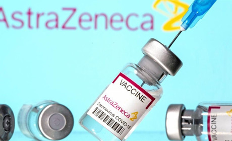 AstraZeneca в судових документах визнала, що її вакцина від COVID-19 може викликати тромбоз