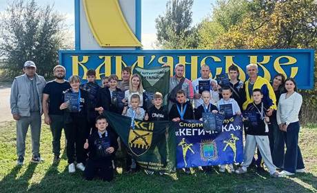 11 медалей і яскравий нокаут: кегичівці гідно представили громаду на Кубку Дніпропетровської області
