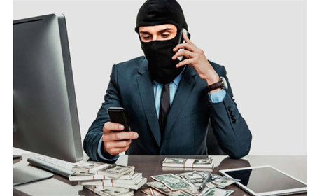 Білопільська поліція розшукує шахрая, який збагатився за рахунок чоловіка майже на 112 000 гривень