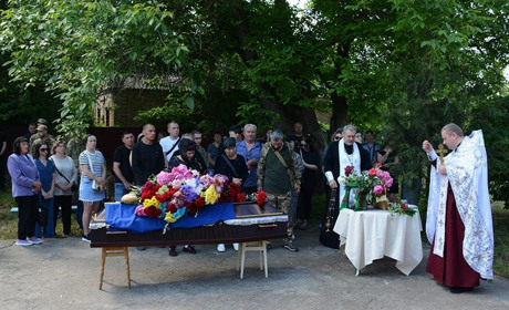 Віддав своє життя за Вітчизну, за майбутнє кожного з нас: у Кагарлику поховали воїна Юрія Погребняка