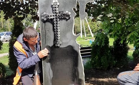 У селі Мирному пошкодили пам'ятник героям АТО: хто ця людина, яка зробила таке