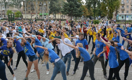 Загальноміська зарядка на площі Шибанкова