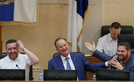 Бронювати охоронців приватних фірм, а не працівників швидкої: голосування депутатів Одеської облради