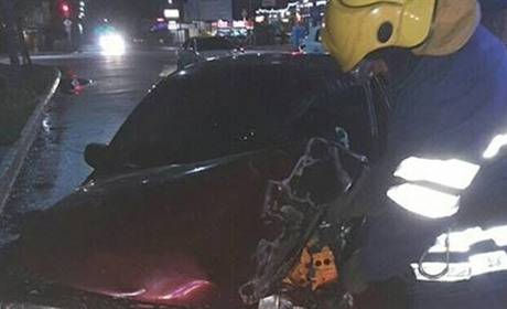 «Опель» влетів в електроопору