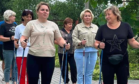 У Фастові стартували безкоштовні заняття зі скандинавської ходьби для людей віком 45+