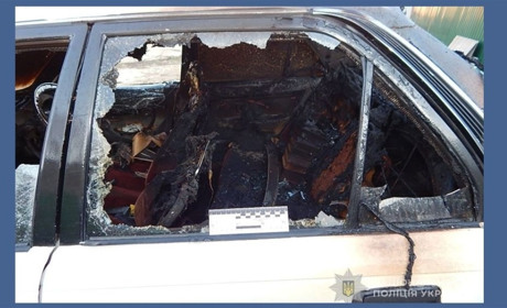 Помста: у Великодальницькій громаді чоловік спалив авто знайомого через образи