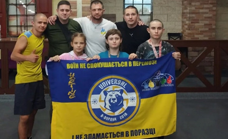 Минуле й сучасність: як козачки перемоги здобувають