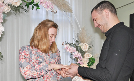 «Шлюб за добу» в музеї: як швидко змінити прізвище та статус у Сарнах