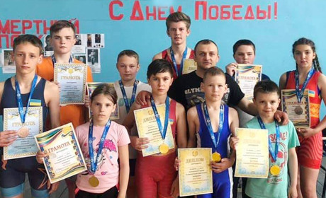 Вдалий виступ покровських борців 