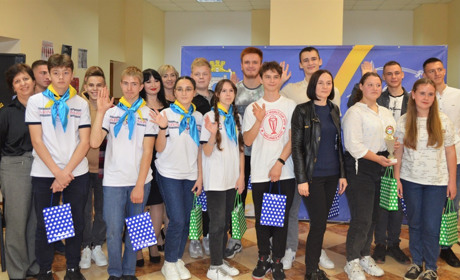У Біляївці відбувся молодіжний батл патріотів: хто і в чому змагався. Фото