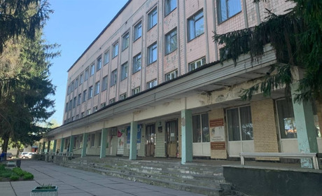 Безкоштовне лікування зубів у Переяславській лікарні: хто має право і куди звертатися