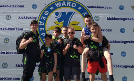 Кікбоксери Нетішина - переможці Чемпіонату України