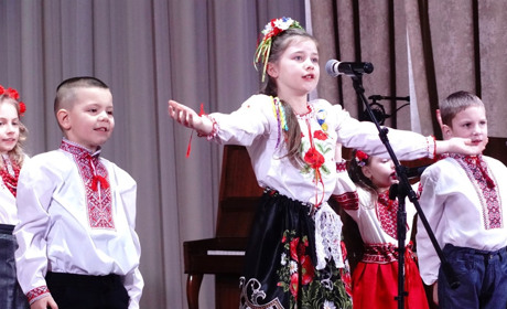 Як "мистецький фронт" Переяславщини збирає кошти на ЗСУ: ВІДЕО