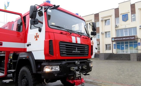 Рятувальникам Вараша надали у користування новий спецавтомобіль вартістю у понад 5 мільйонів гривень
