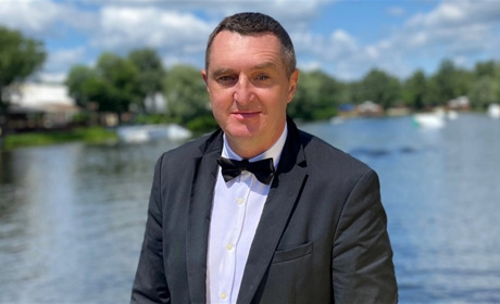 Дядя Жора заспівав про "Лівий Берег": Романтичний трек, що закохує