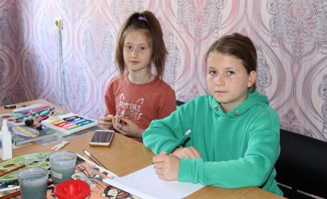 Студія малювання в Петропавлівці: малюємо, розвиваємося та спілкуємося (ВІДЕО)