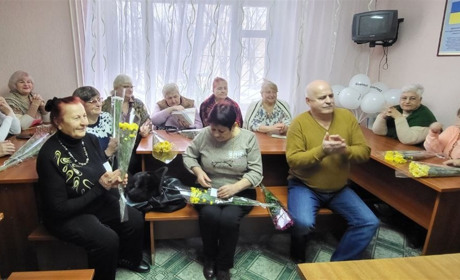 У них є бажання та сили допомагати стареньким, лежачим, хворим южноукраїнцям